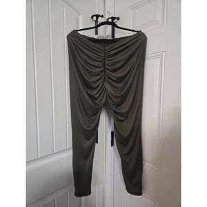 Women's Fashion Nova Olive Ruched Butt Leggings Size L